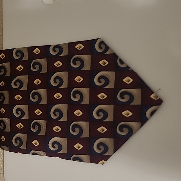 Men's tie - Picture 1 of 3
